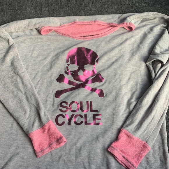 Soulcycle grey and pink long sleeve shirt - Picture 2 of 5